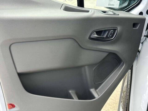 2025 Ford Transit 250