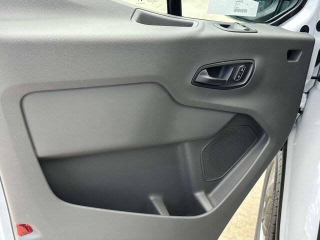 2025 Ford Transit 250