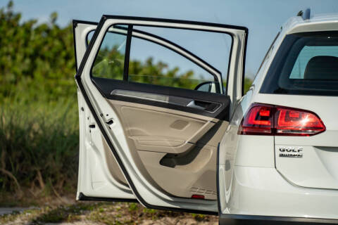 2017 Volkswagen Golf Alltrack TSI S 4Motion