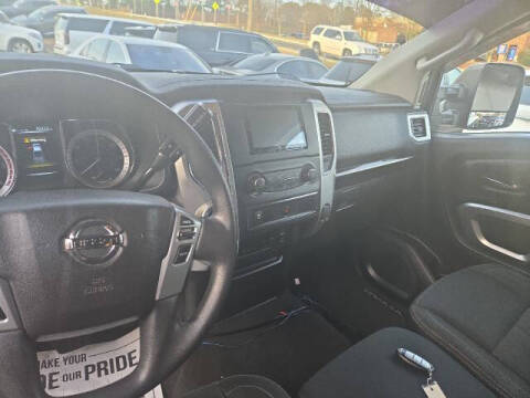 2017 Nissan Titan XD SV