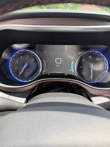 2017 Chrysler Pacifica Touring-L Plus