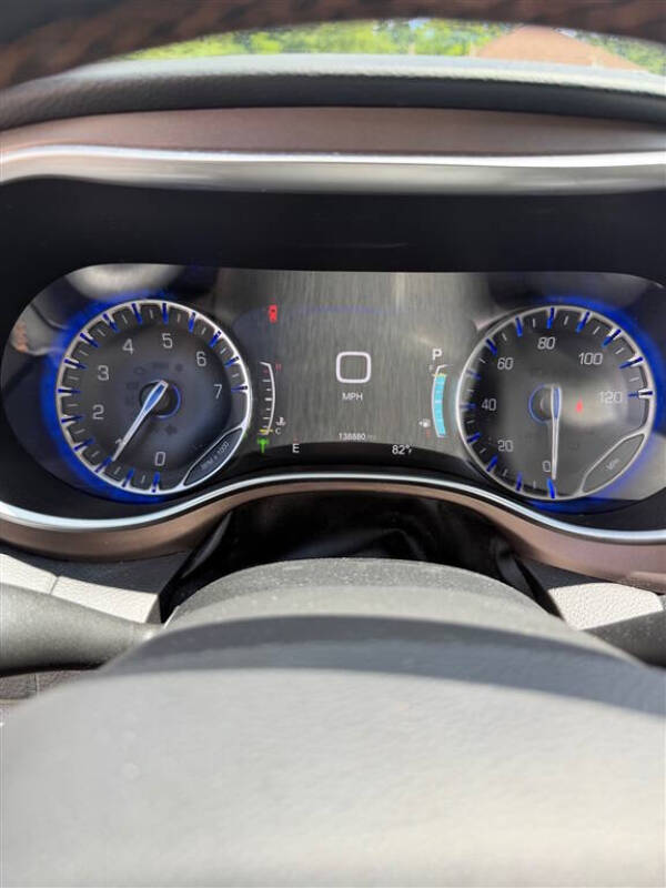 2017 Chrysler Pacifica Touring-L Plus