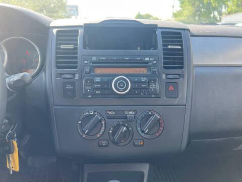 2012 Nissan Versa 1.8 S