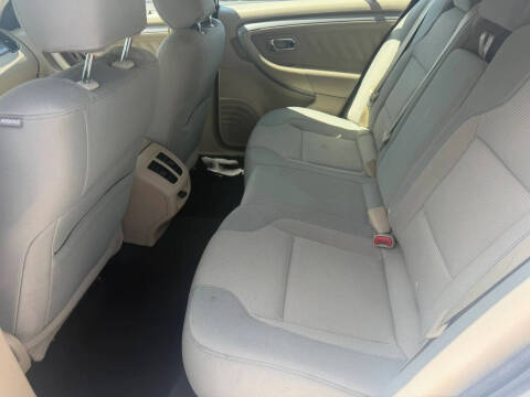 2019 Ford Taurus SEL