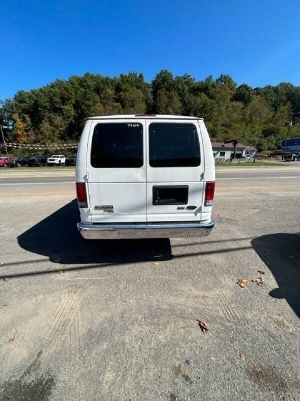 2011 Ford E-Series E-350 SD XL