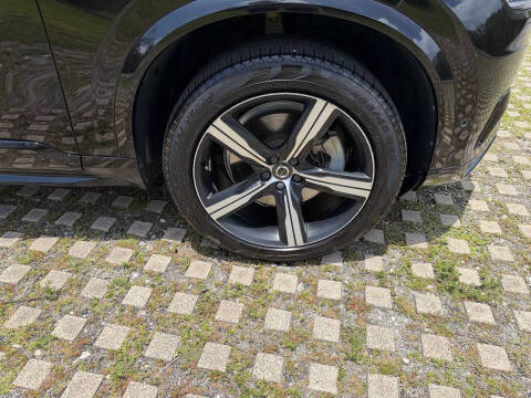 2019 Volvo XC90 T6 R-Design
