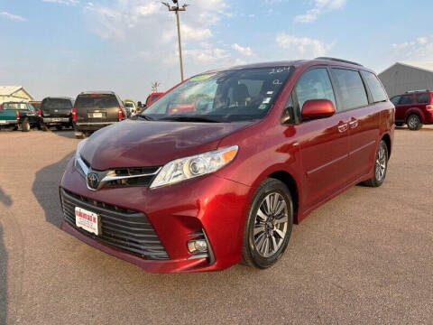 2020 Toyota Sienna for sale at De Anda Auto Sales in South Sioux City NE