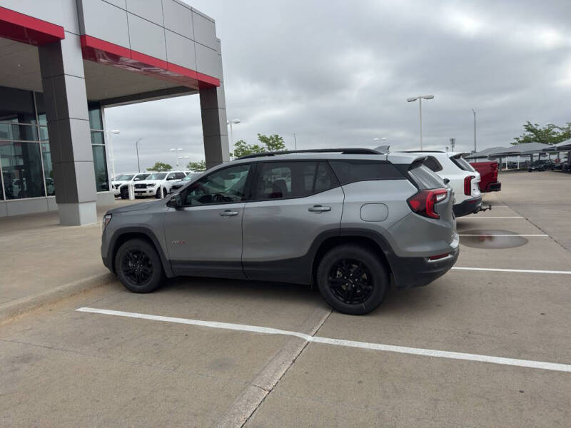 2024 GMC Terrain AT4