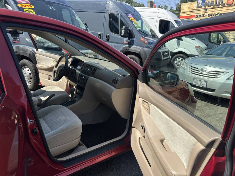2005 Toyota Corolla CE