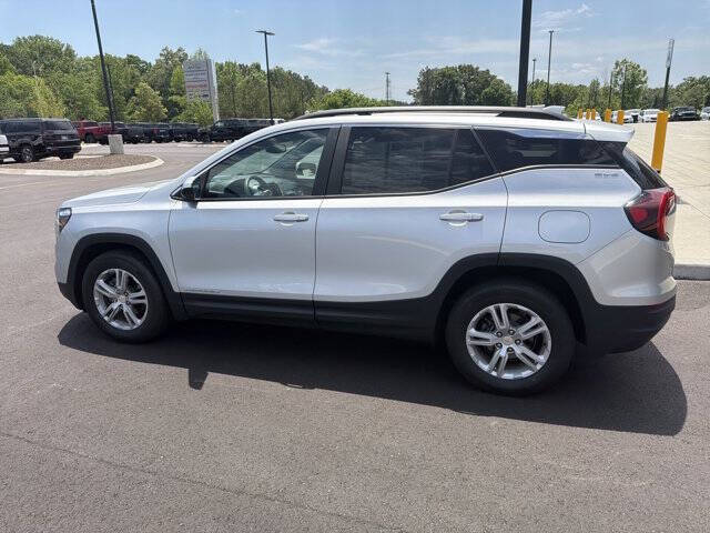2022 GMC Terrain SLE