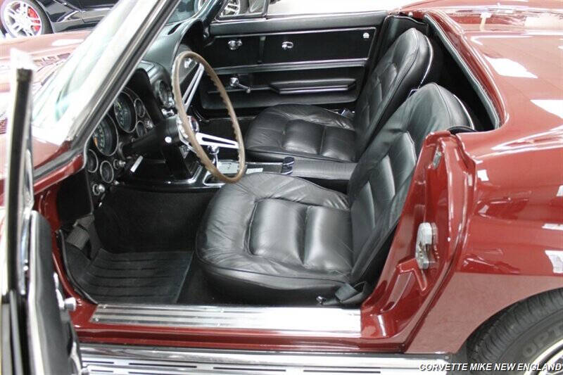 1965 Chevrolet Corvette 42