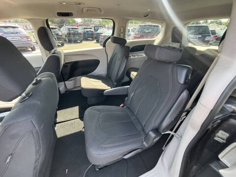 2019 Chrysler Pacifica Touring