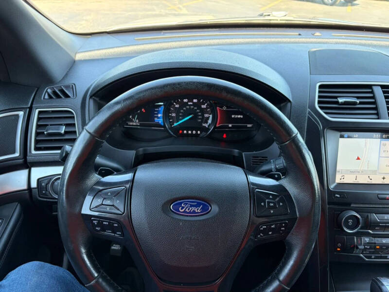 2017 Ford Explorer XLT