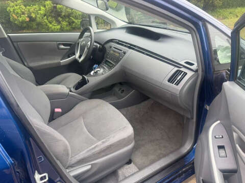 2010 Toyota Prius III