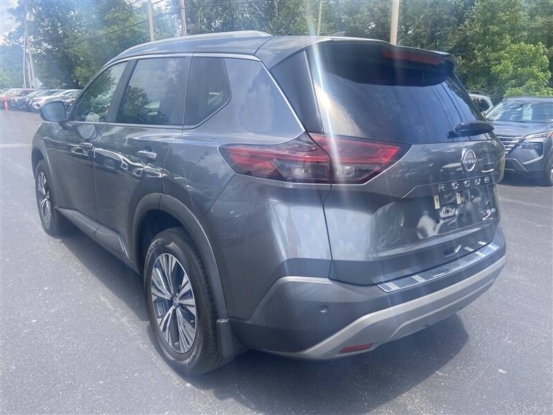 2022 Nissan Rogue SV