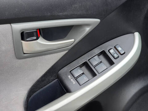 2012 Toyota Prius Two