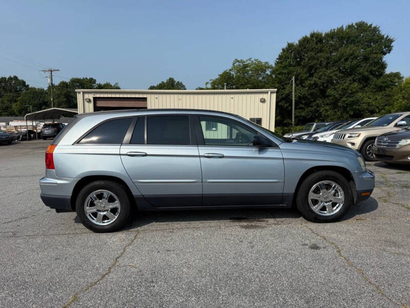 2005 Chrysler Pacifica Touring