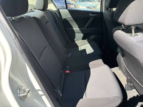 2011 Mazda MAZDA3 i Touring