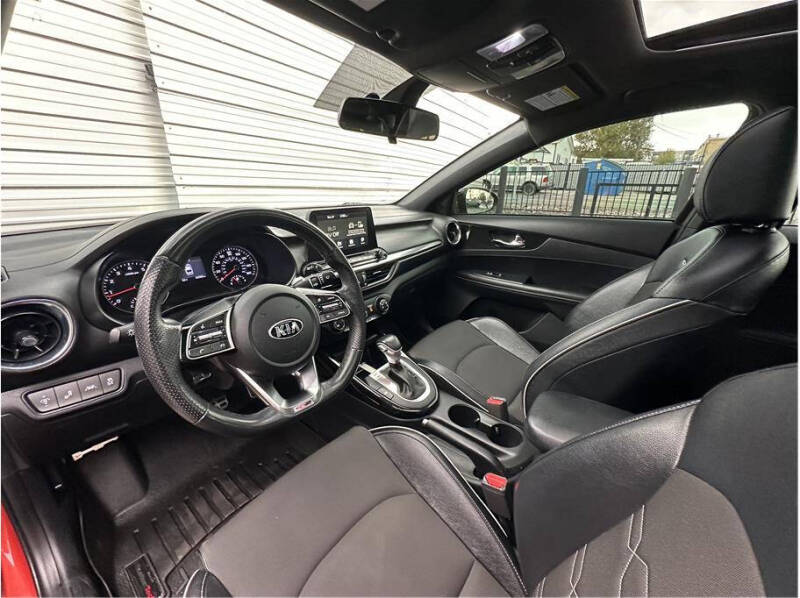 2021 Kia Forte GT Line