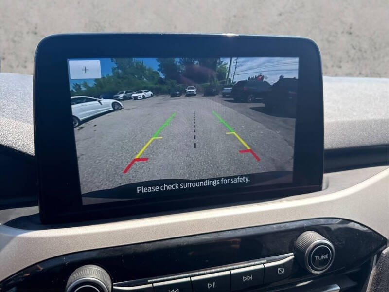 2022 Ford Escape SE