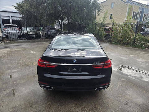 2018 BMW 7 Series 740i