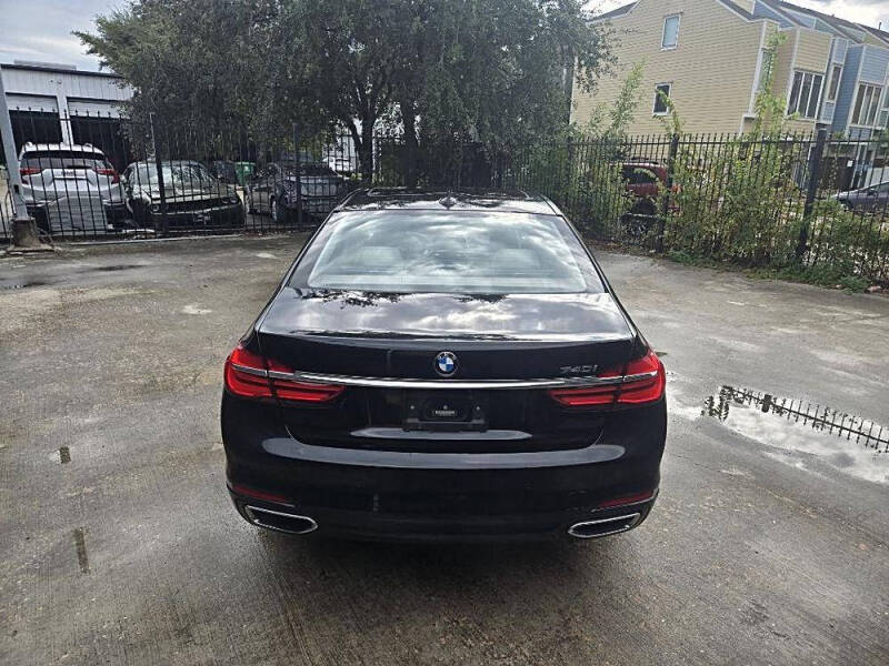 2018 BMW 7 Series 740i