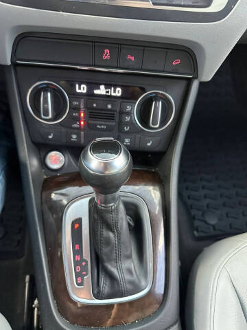 2017 Audi Q3 2.0T Premium Plus