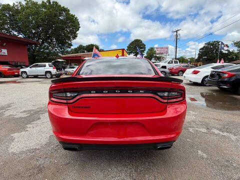 2016 Dodge Charger SXT