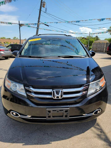 2015 Honda Odyssey for sale at Zor Ros Motors Inc. in Melrose Park IL
