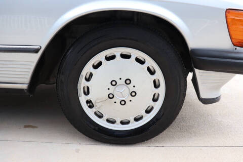 1987 Mercedes-Benz 560-Class 560 SL