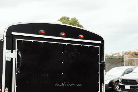 2017 Interstate 1AXLE