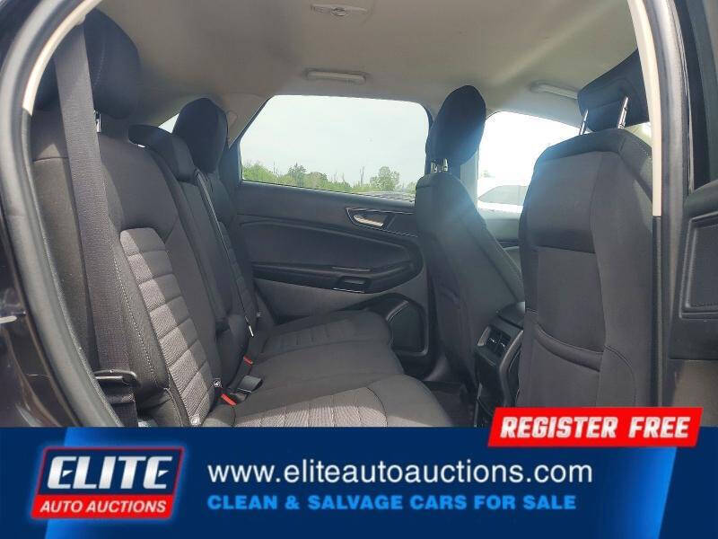 2020 Ford Edge SE