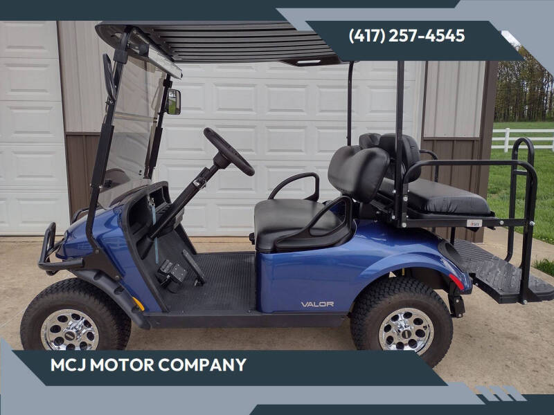 2022 E-Z-GO Valor