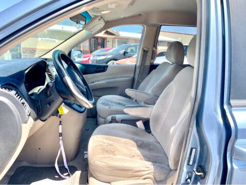 2007 Hyundai Entourage GLS