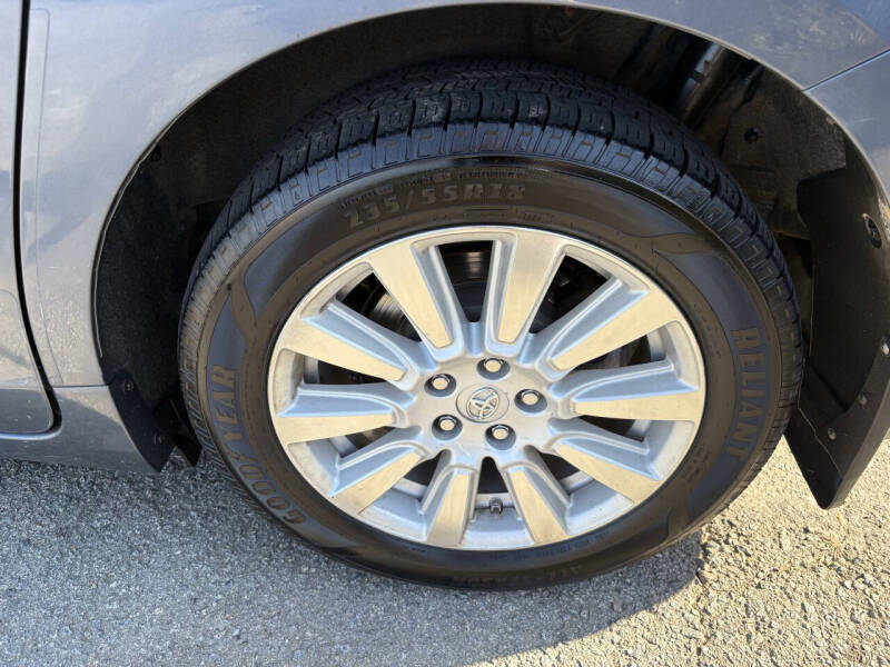 2017 Toyota Sienna XLE Premium 7-Passenger