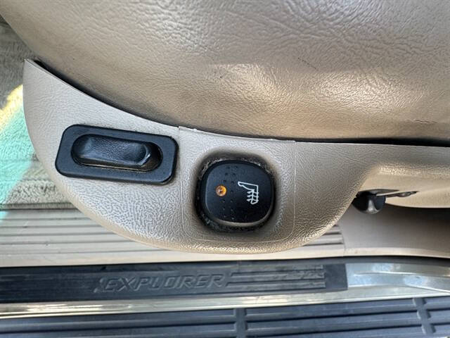 1999 Ford Explorer Limited