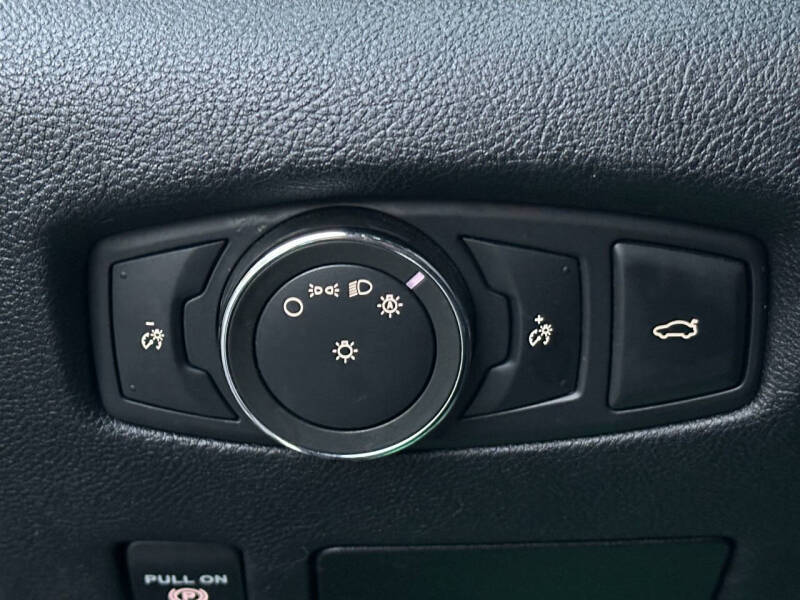 2018 Lincoln Continental Select