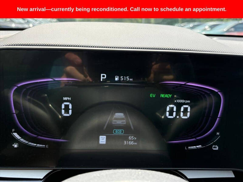 2025 Kia Niro SX