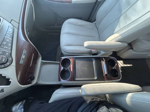 2014 Toyota Sienna XLE 7-Passenger