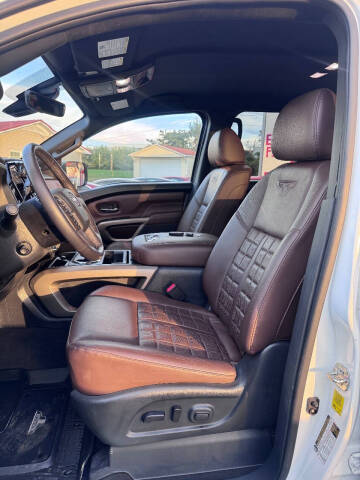 2023 Nissan Titan Platinum Reserve