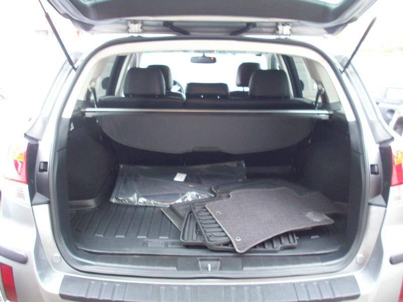 2011 Subaru Outback 2.5i Premium