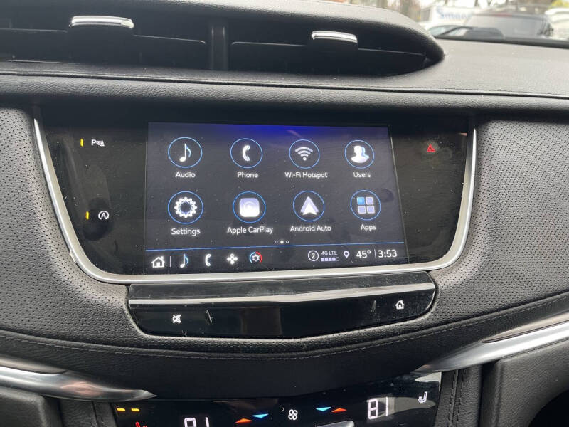 2022 Cadillac XT5 Luxury