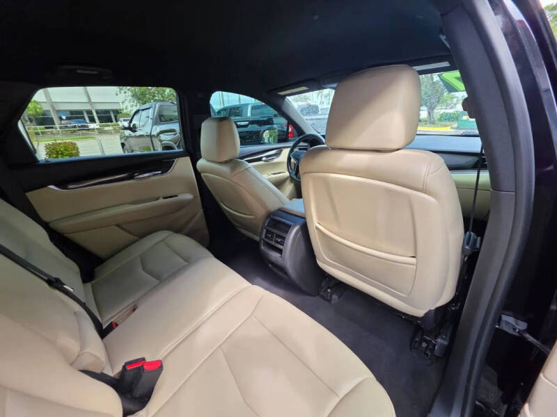2017 Cadillac XT5