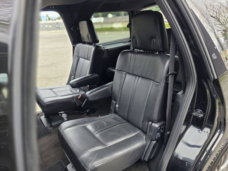 2016 Lincoln Navigator Select