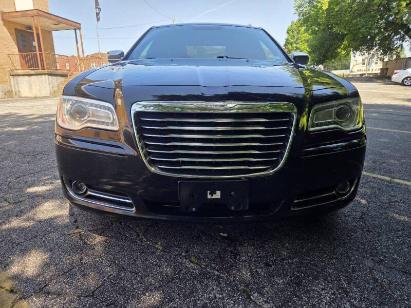 2012 Chrysler 300 Limited