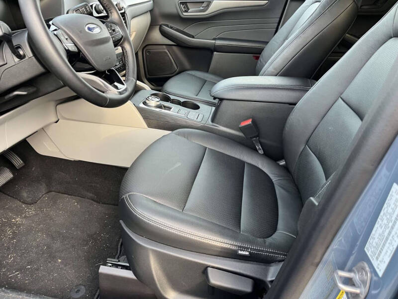 2025 Ford Escape Active