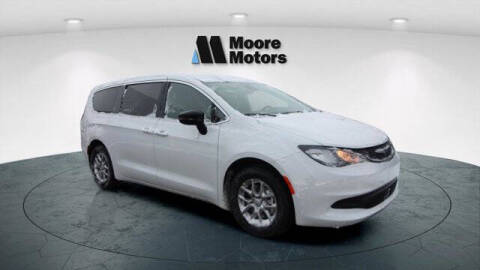 2026 Chrysler Voyager LX