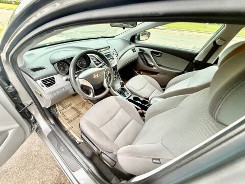 2014 Hyundai Elantra SE