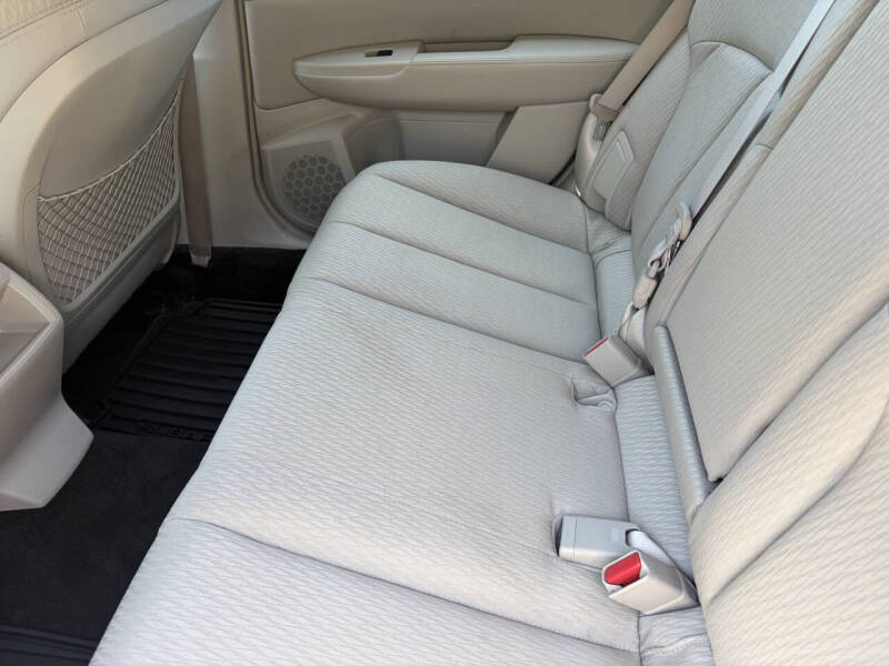 2011 Subaru Outback 2.5i