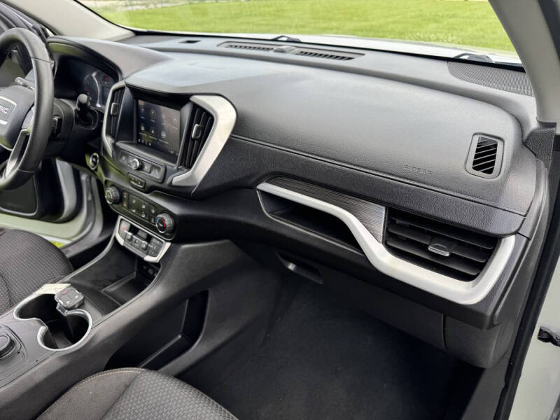 2022 GMC Terrain SLE